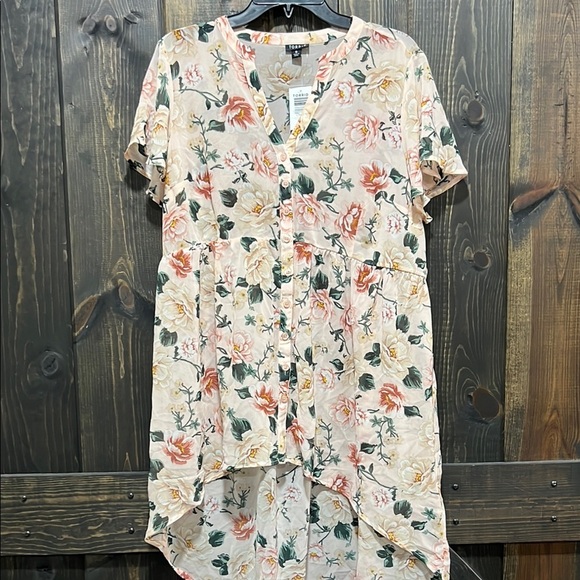 NWT Torrid Lexie Chiffon Tunic 0 12 Babydoll Floral Button Up Pink Hi Low Boho - Picture 1 of 8